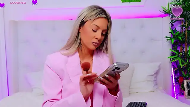 AriannaSins online show from March 9, 2026, 1:14 pm