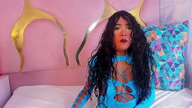 camilaqueenh online show from October 19, 2025, 1:52 am
