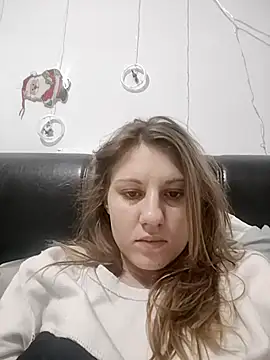 SandyCassie online show from November 28, 2025, 5:51 am