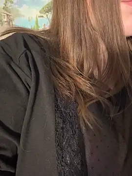 Snapshot of Curvy__Goddess chatting on November 5, 2025, 3:53 am Curvy Goddess online show from November 5, 2025, 3:53 am