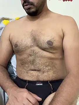 Handsome8677 online show from December 17, 2025, 11:15 am