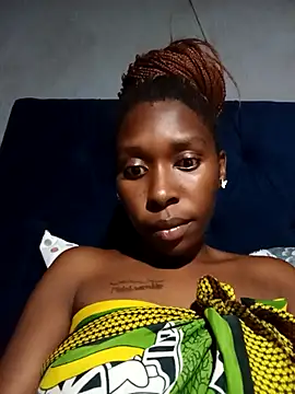 sexysmalldaily04 online show from November 14, 2025, 5:05 pm