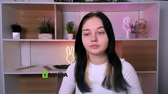 miki ti online show from November 5, 2025, 6:05 am