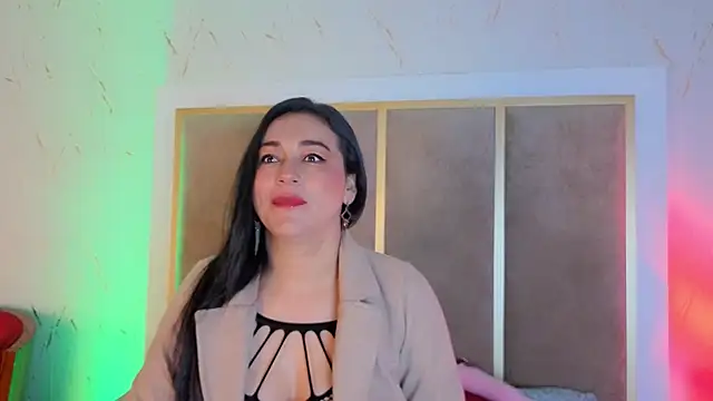 Elizabeth bennett 6 online show from November 5, 2025, 11:57 am