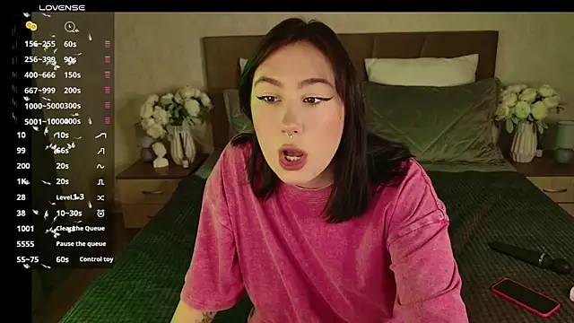 Busty Lina online show from October 19, 2025, 5:10 am