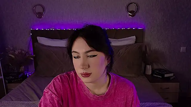 Busty Lina online show from October 18, 2025, 5:09 am