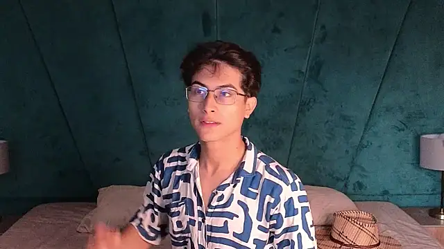 Aaron Eze online show from March 29, 2026, 12:07 pm