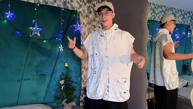 Aaron Eze online show from December 5, 2025, 8:39 pm