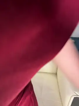 littlesluttycat online show from February 16, 2026, 7:12 pm