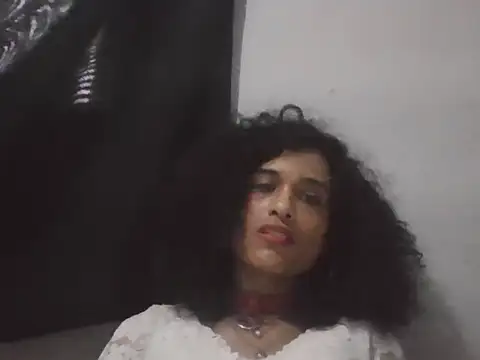 MorenaBellakita online show from October 15, 2025, 6:27 pm