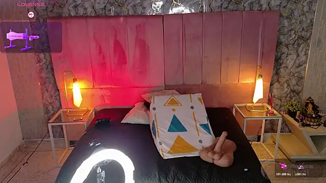 lilithst  online show from March 21, 2026, 8:35 pm