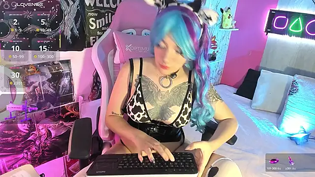 Snapshot of AuroraChannn chatting on November 20, 2025, 11:36 pm AuroraChannn online show from November 20, 2025, 11:36 pm