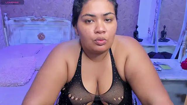 Sara clk online show from March 26, 2026, 7:56 pm