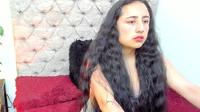 Samanta Fischer online show from November 8, 2025, 11:36 am