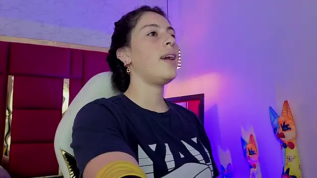 moon winy online show from February 24, 2026, 11:22 am