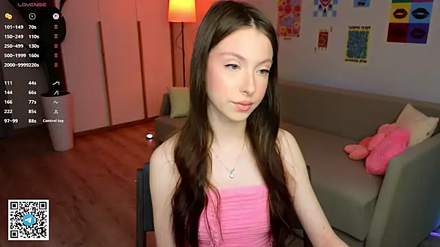 Yasmin Kass online show from February 23, 2026, 6:14 am