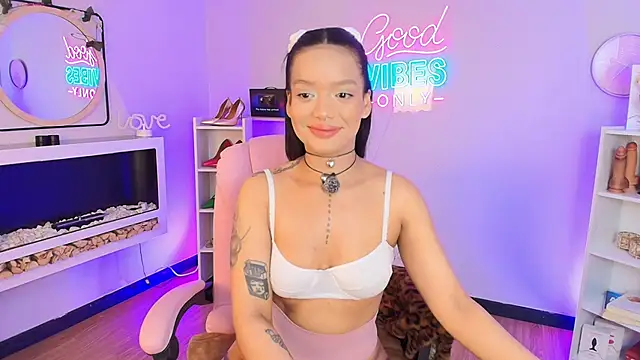 Miss koko  online show from December 2, 2025, 7:59 pm