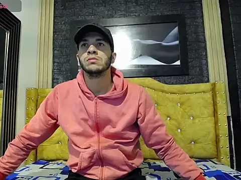 pether hairy online show from December 14, 2025, 5:24 am