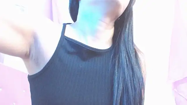 nicole-roman online show from April 28, 2026, 1:04 pm