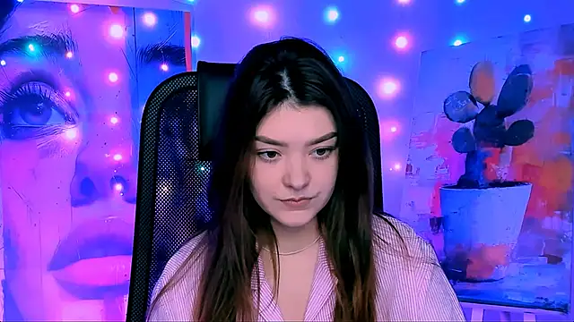 AnaSteisher online show from December 19, 2025, 1:35 pm