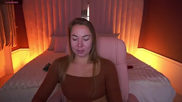 VixenMuse online show from October 30, 2025, 8:39 pm