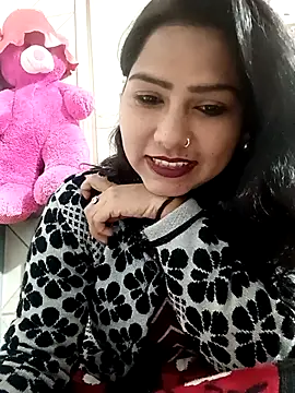 Vanshika1432 online show from December 23, 2025, 5:07 am