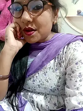 Vanshika1432 online show from October 23, 2025, 3:49 am