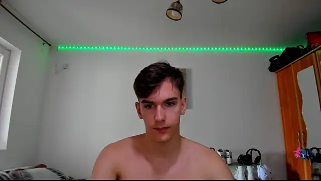 Snapshot of BradyFlint chatting on June 9, 2026, 4:02 am BradyFlint online show from June 9, 2026, 4:02 am