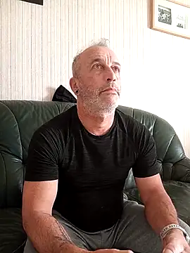 Ptitcouic online show from November 26, 2025, 1:55 pm