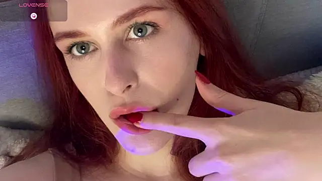 Veksal1a online show from December 19, 2025, 4:09 pm