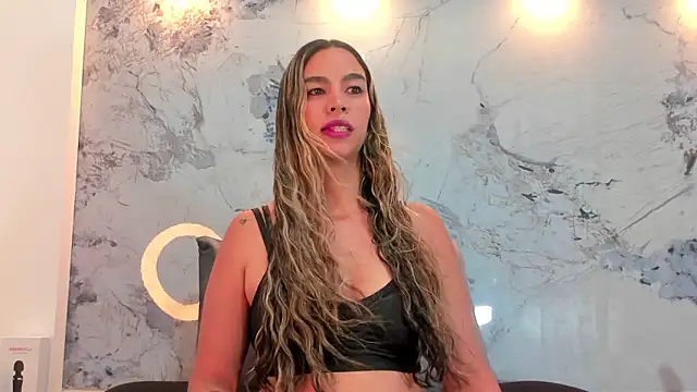 Snapshot of Karina_chastillo chatting on May 25, 2026, 11:20 am Karina chastillo online show from May 25, 2026, 11:20 am