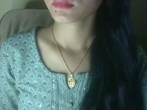 Snapshot of Shezi_N chatting on June 18, 2026, 2:22 pm Shezi N online show from June 18, 2026, 2:22 pm