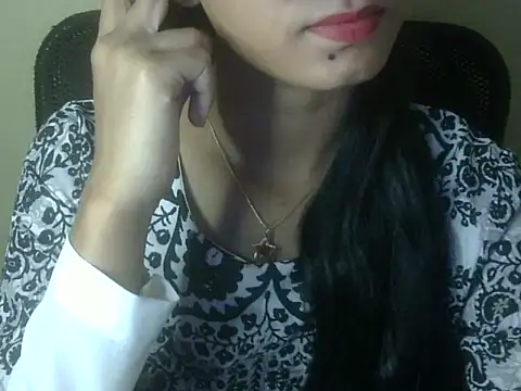 Snapshot of Shezi_N chatting on July 21, 2026, 12:50 pm Shezi N online show from July 21, 2026, 12:50 pm