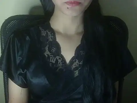 Snapshot of Shezi_N chatting on July 22, 2026, 2:41 pm Shezi N online show from July 22, 2026, 2:41 pm