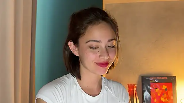 Snapshot of WillHannah chatting on May 1, 2026, 5:18 pm WillHannah online show from May 1, 2026, 5:18 pm