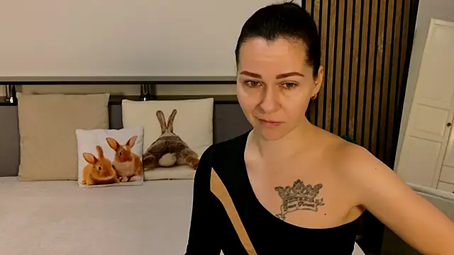 DitaNoir online show from February 24, 2026, 7:20 am