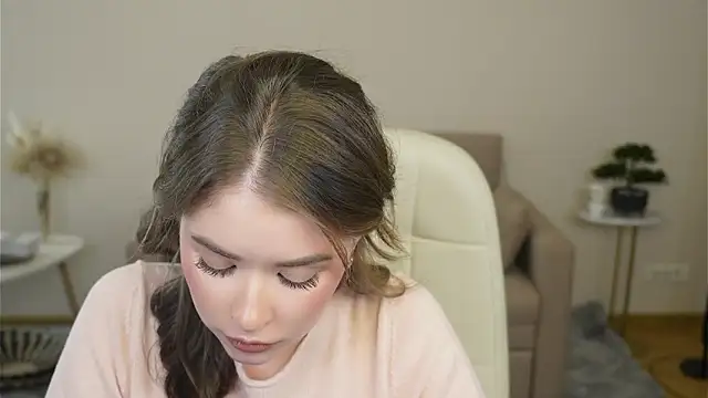 Snapshot of JanetPaxson chatting on October 18, 2025, 2:19 pm JanetPaxson online show from October 18, 2025, 2:19 pm