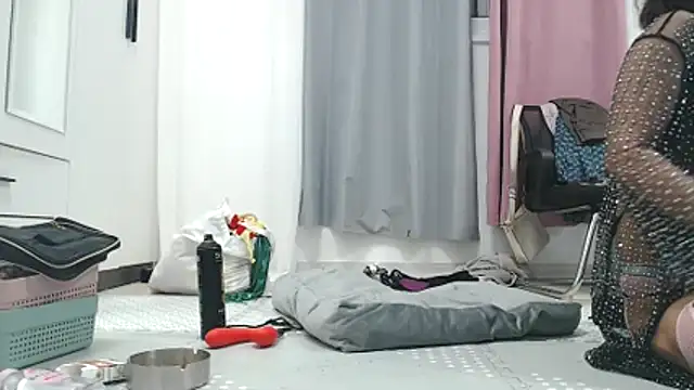 Your Desires07 online show from November 16, 2025, 7:07 pm