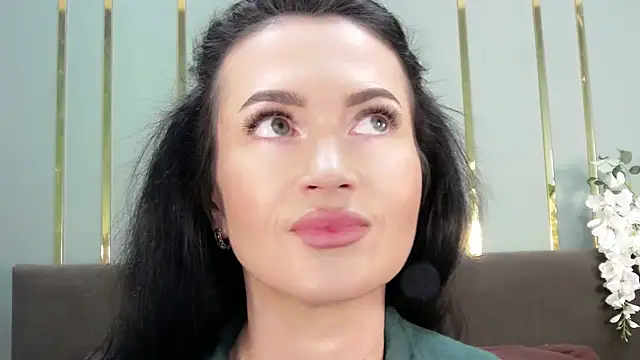 Snapshot of JaneWalch chatting on November 12, 2025, 10:52 am JaneWalch online show from November 12, 2025, 10:52 am