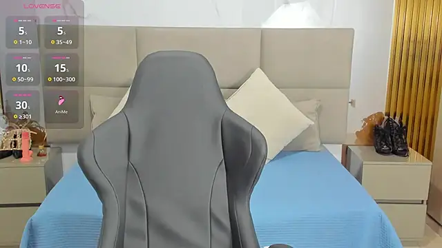 Snapshot of Aziz_daud chatting on April 26, 2026, 12:02 pm Aziz daud online show from April 26, 2026, 12:02 pm