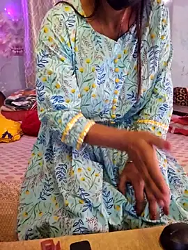 Snapshot of Desi_Maya69 chatting on March 3, 2026, 6:53 am Desi Maya69 online show from March 3, 2026, 6:53 am