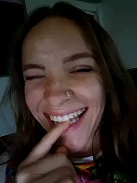 bambiluly online show from April 5, 2026, 1:34 am