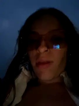 bambiluly online show from December 15, 2025, 11:20 pm