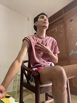 Snapshot of gsusss_feet chatting on October 18, 2025, 5:37 pm gsusss feet online show from October 18, 2025, 5:37 pm