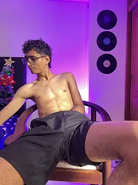 Snapshot of gsusss_feet chatting on November 26, 2025, 5:57 pm gsusss feet online show from November 26, 2025, 5:57 pm