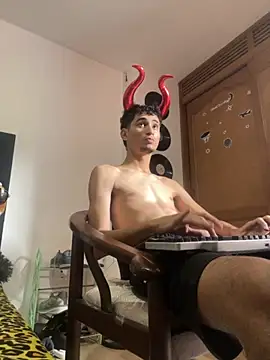 Snapshot of gsusss_feet chatting on November 2, 2025, 7:19 pm gsusss feet online show from November 2, 2025, 7:19 pm