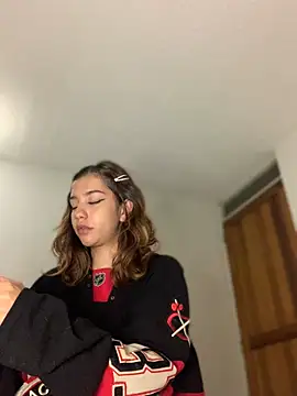 MiaaCute- online show from February 25, 2026, 12:44 am