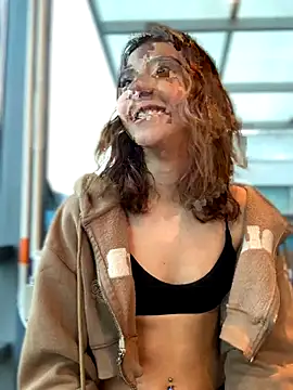 MiaaCute- online show from October 17, 2025, 7:26 pm