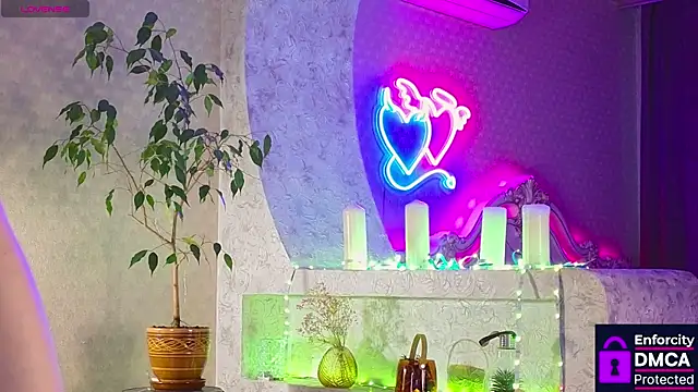 DoubleMeow online show from January 14, 2026, 1:37 pm