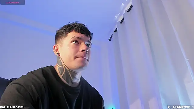 AlanRose01 online show from November 26, 2025, 2:28 pm